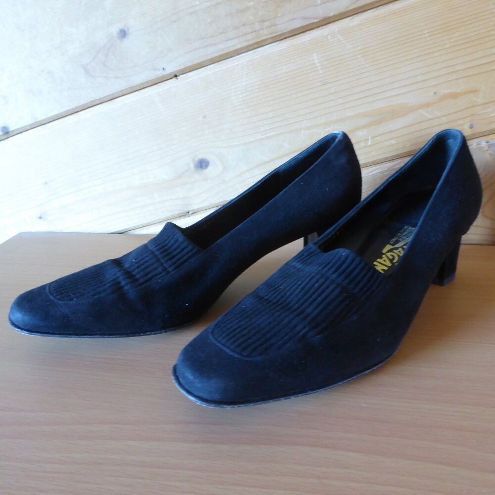 Salvatore Ferragamo Parma Black Calf Suede Ribbed retro Pumps Heels Shoes 8B